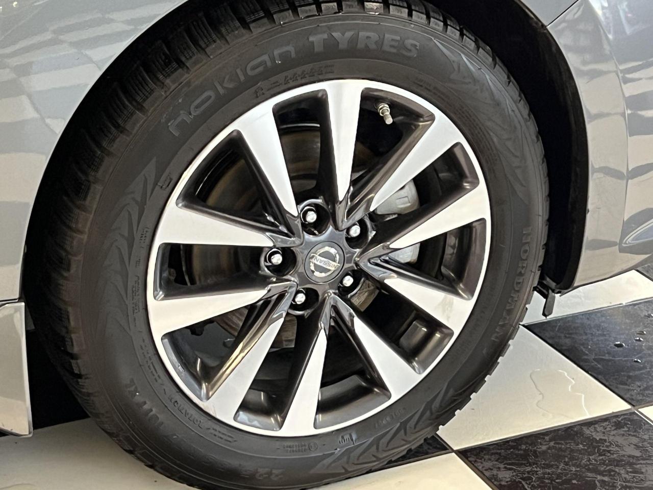 2017 Nissan Altima SV+Camera+Roof+Blind Spot+HeatedSeats+CLEAN CARFAX Photo51