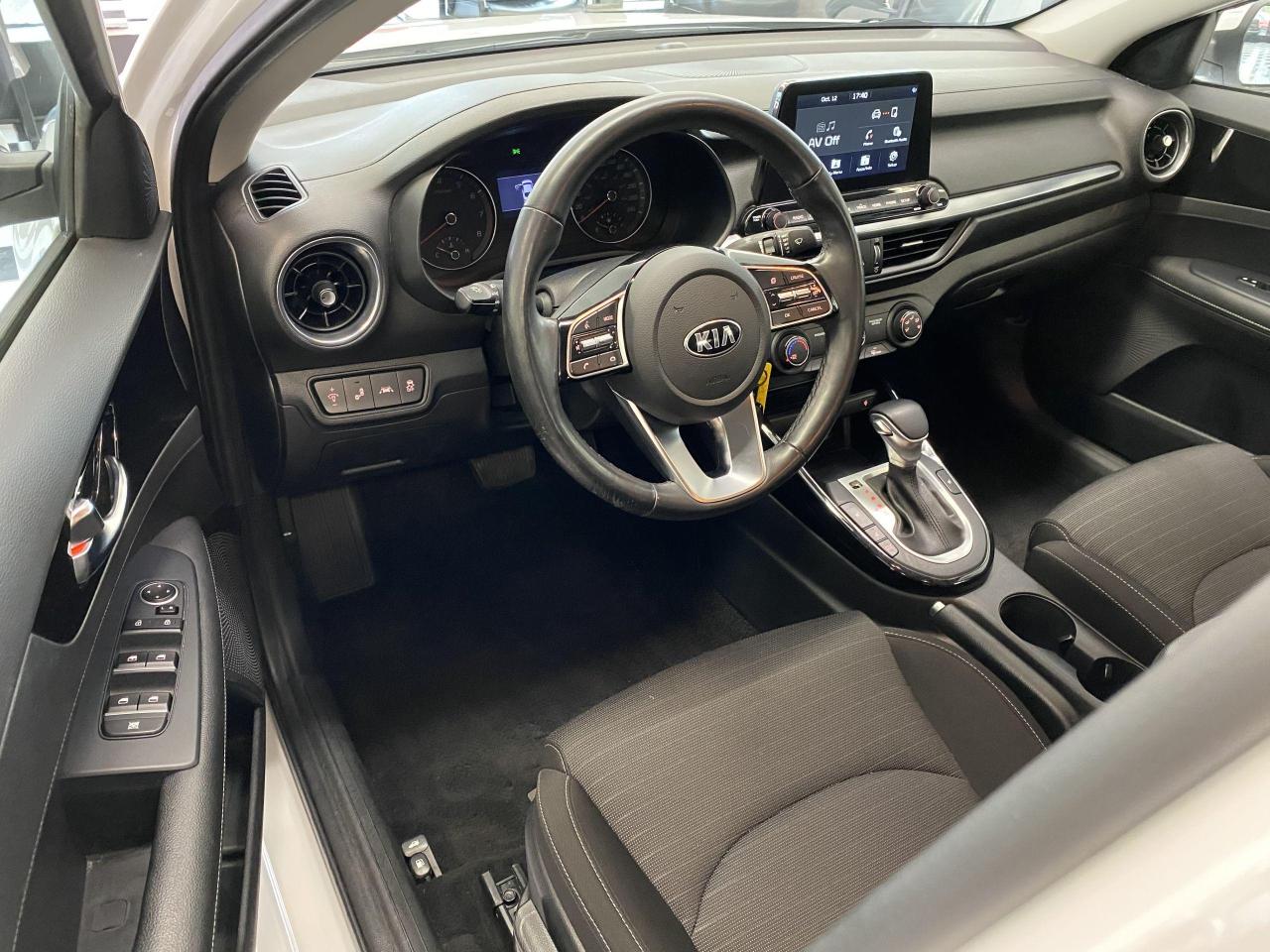 2019 Kia Forte EX+Alloys+LaneKeep+BlindSpot+ApplePlay+CleanCarfax Photo16