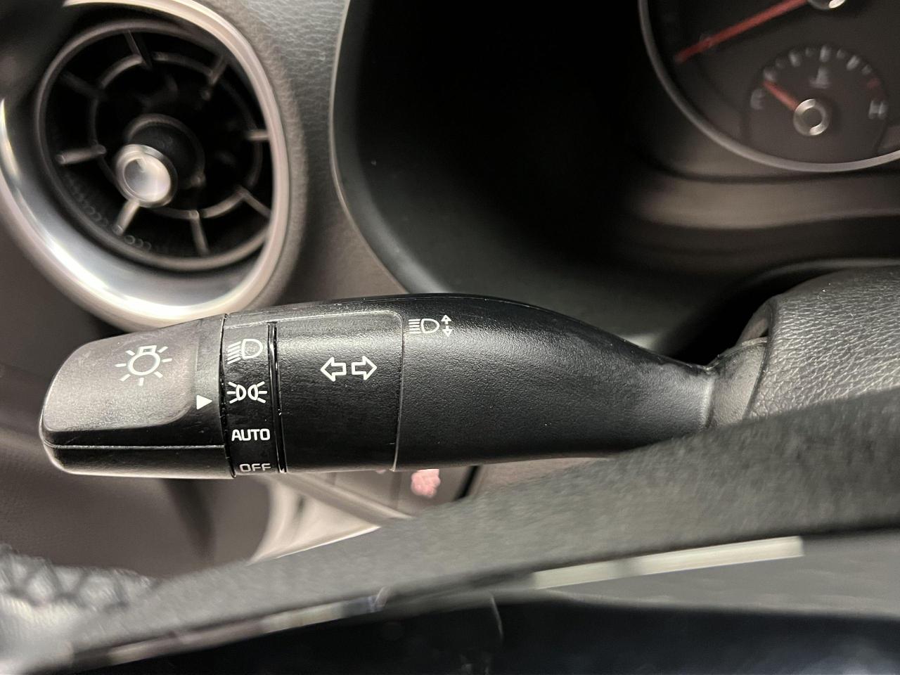 2019 Kia Forte EX+Alloys+LaneKeep+BlindSpot+ApplePlay+CleanCarfax Photo44