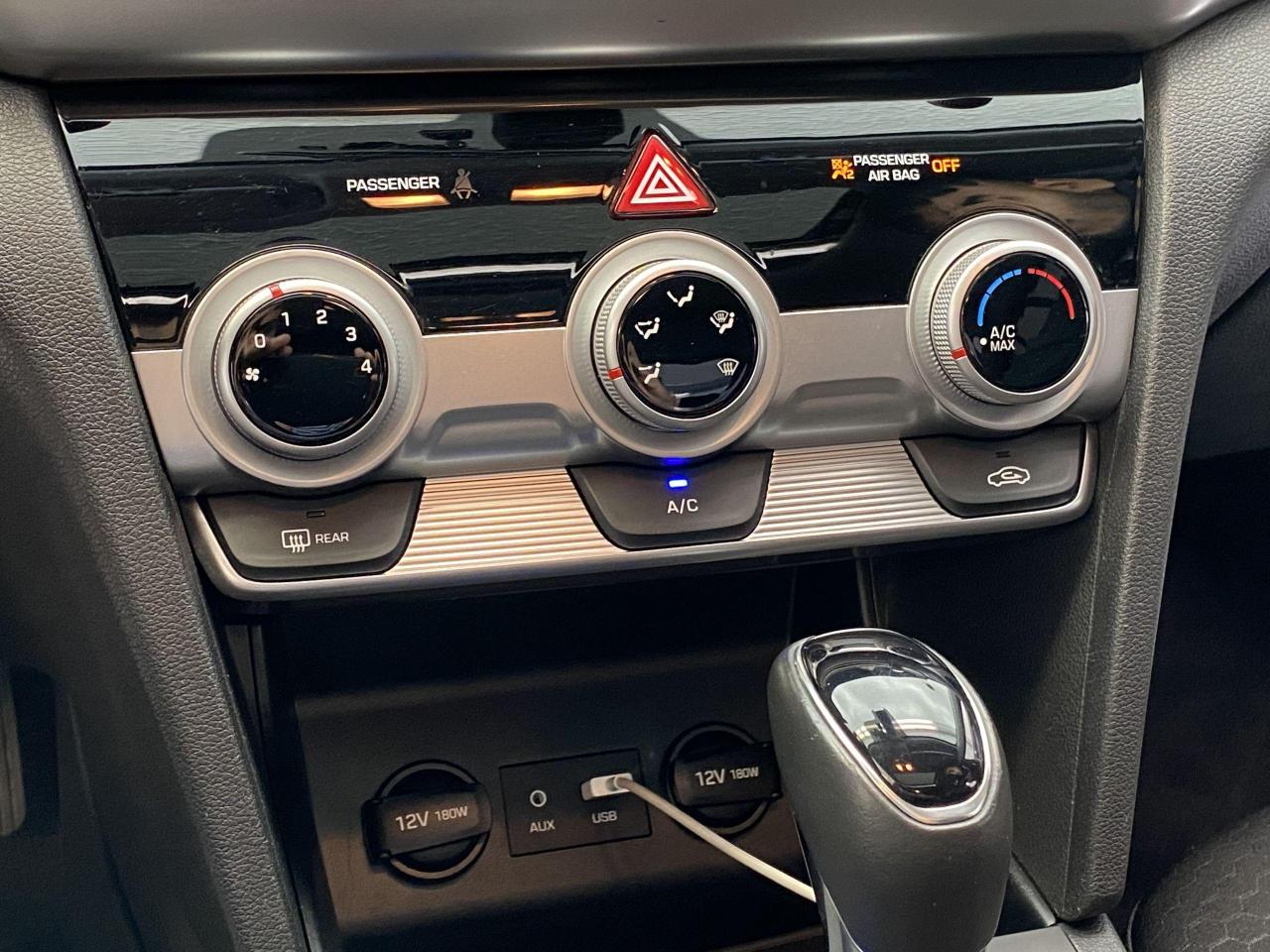2020 Hyundai Elantra PREFERRED W/SUN & SAFETY+HEATED SEATS+CLEAN CARFAX - Photo #35