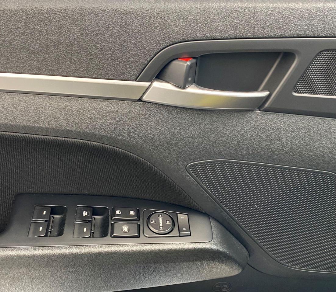2020 Hyundai Elantra PREFERRED W/SUN & SAFETY+HEATED SEATS+CLEAN CARFAX - Photo #43