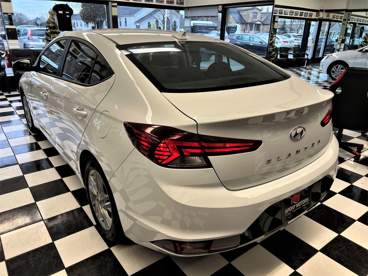 2020 Hyundai Elantra Preferred+ApplePlay+Blind Spot+CLEAN CARFAX Photo60