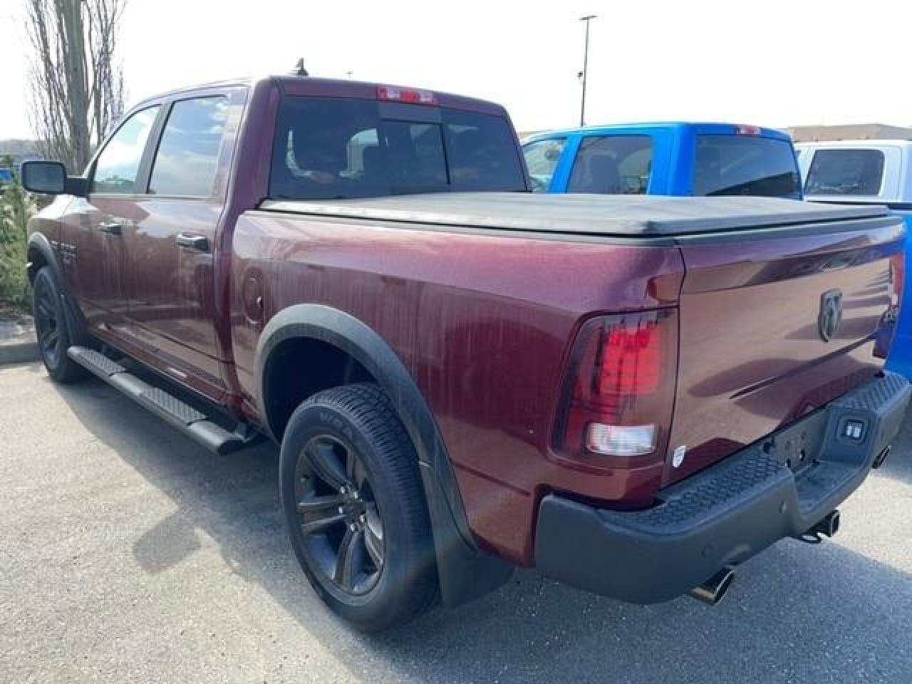 2022 RAM 1500 Classic WARLOCK Photo3