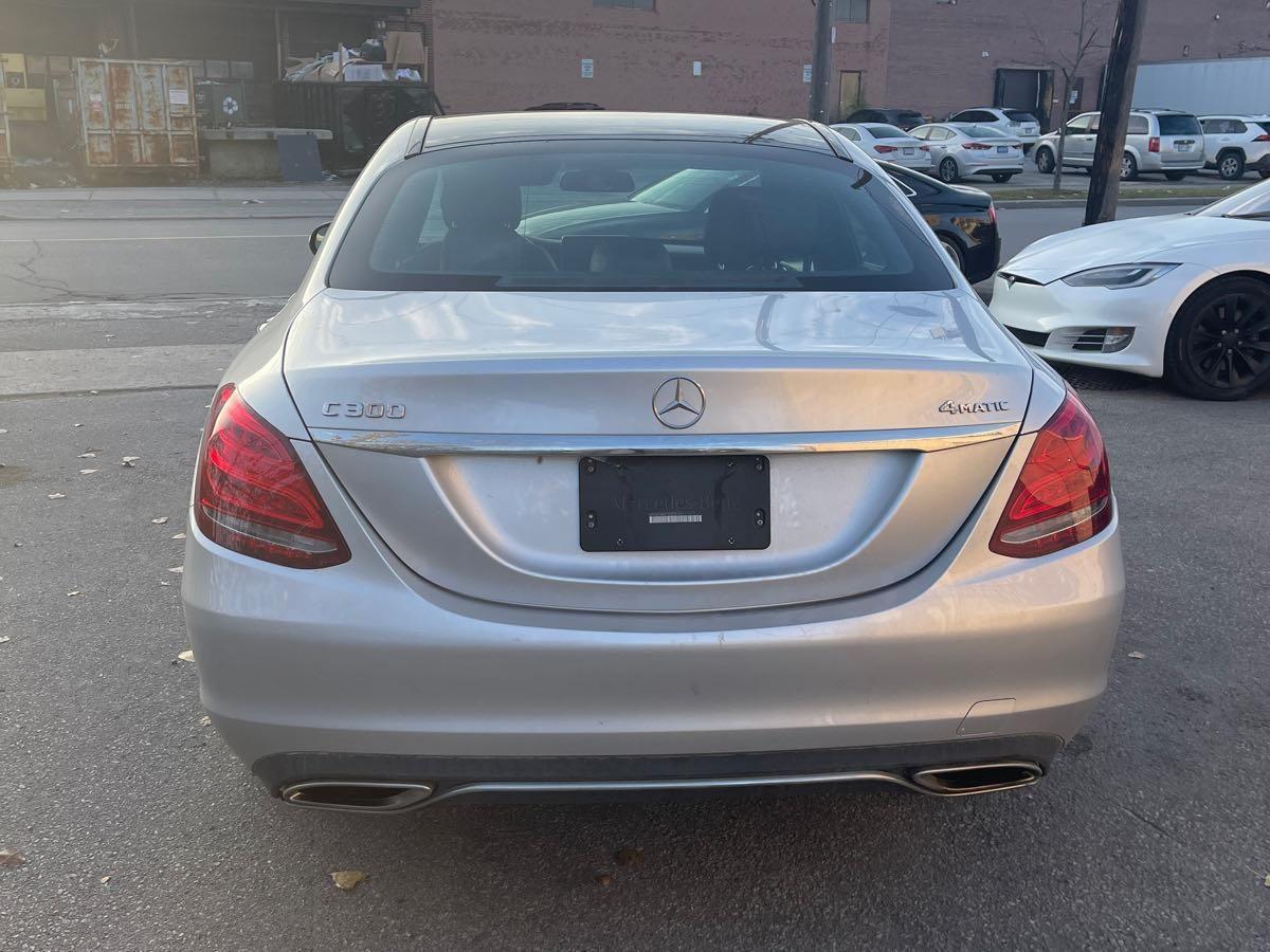 2018 Mercedes-Benz C-Class C 300 4MATIC Sedan - Photo #4