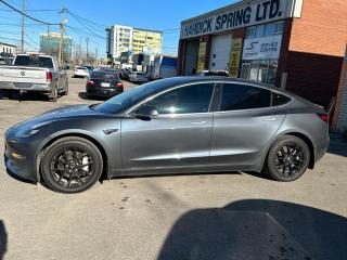 2019 Tesla Model 3 Standard Range - Photo #2