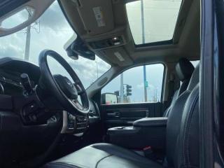 2017 RAM 1500 4WD Crew Cab 140.5" Laramie - Photo #12