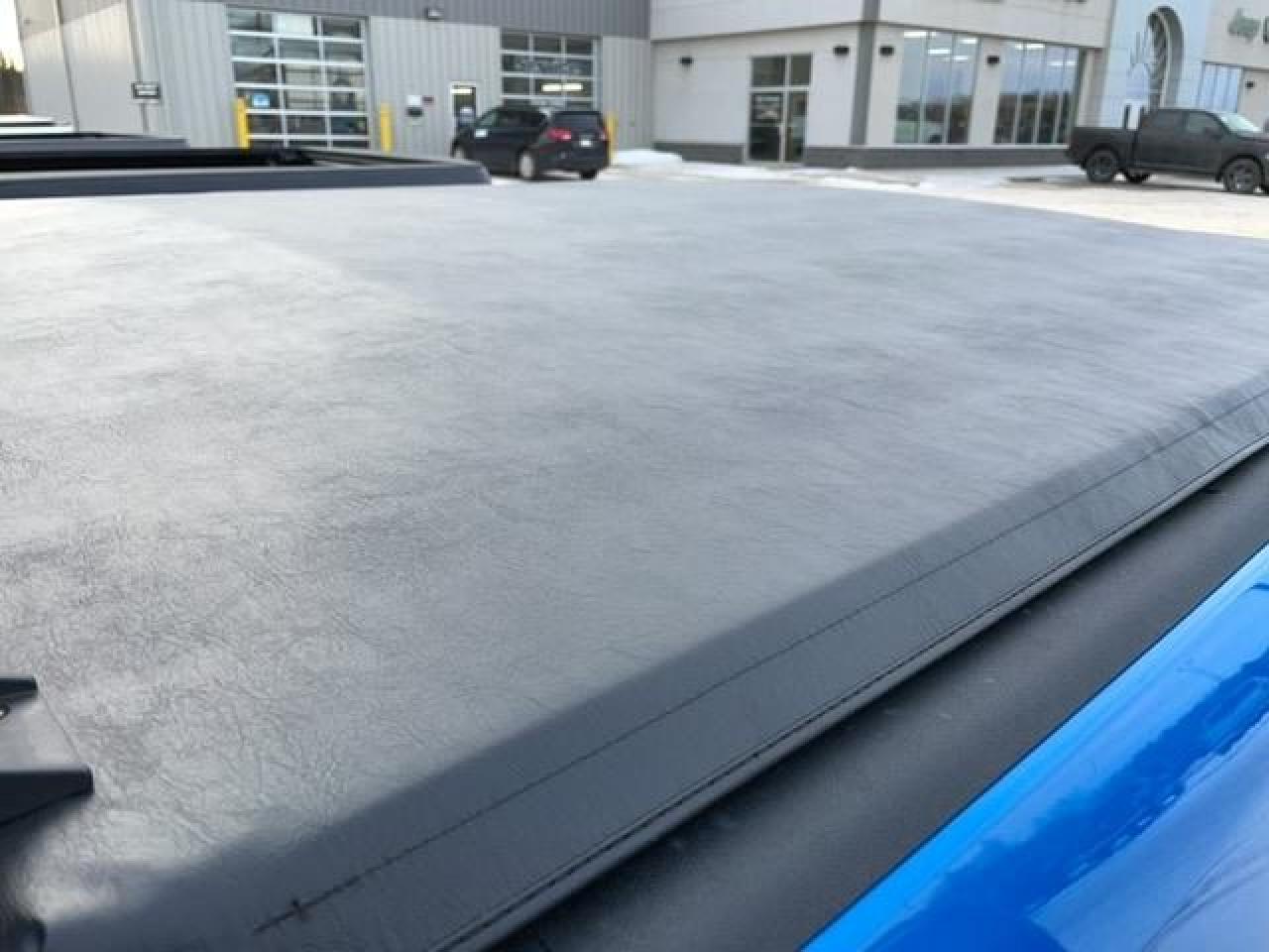 2022 RAM 1500 Classic WARLOCK Photo4