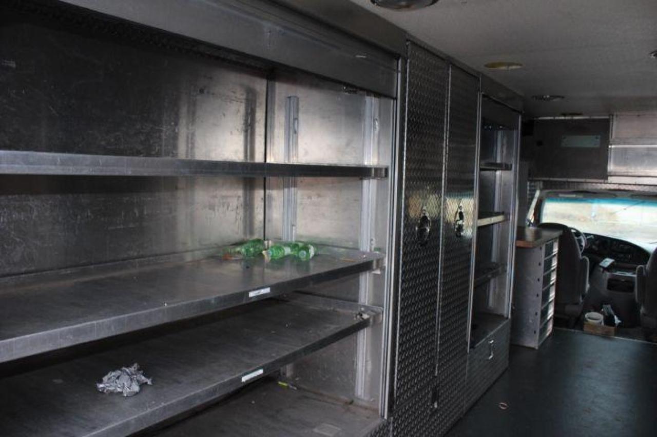 2000 Ford Econoline  Photo