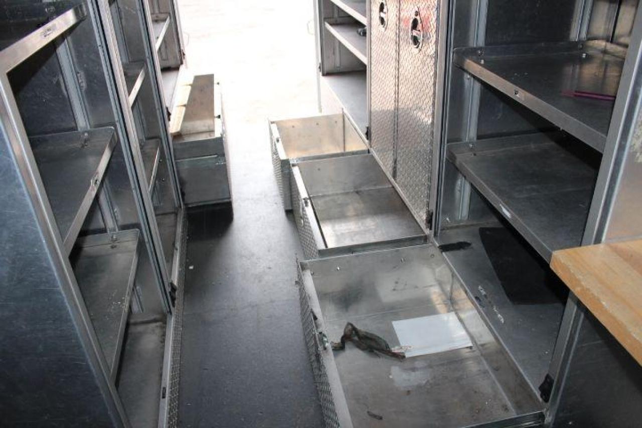 2000 Ford Econoline  Photo