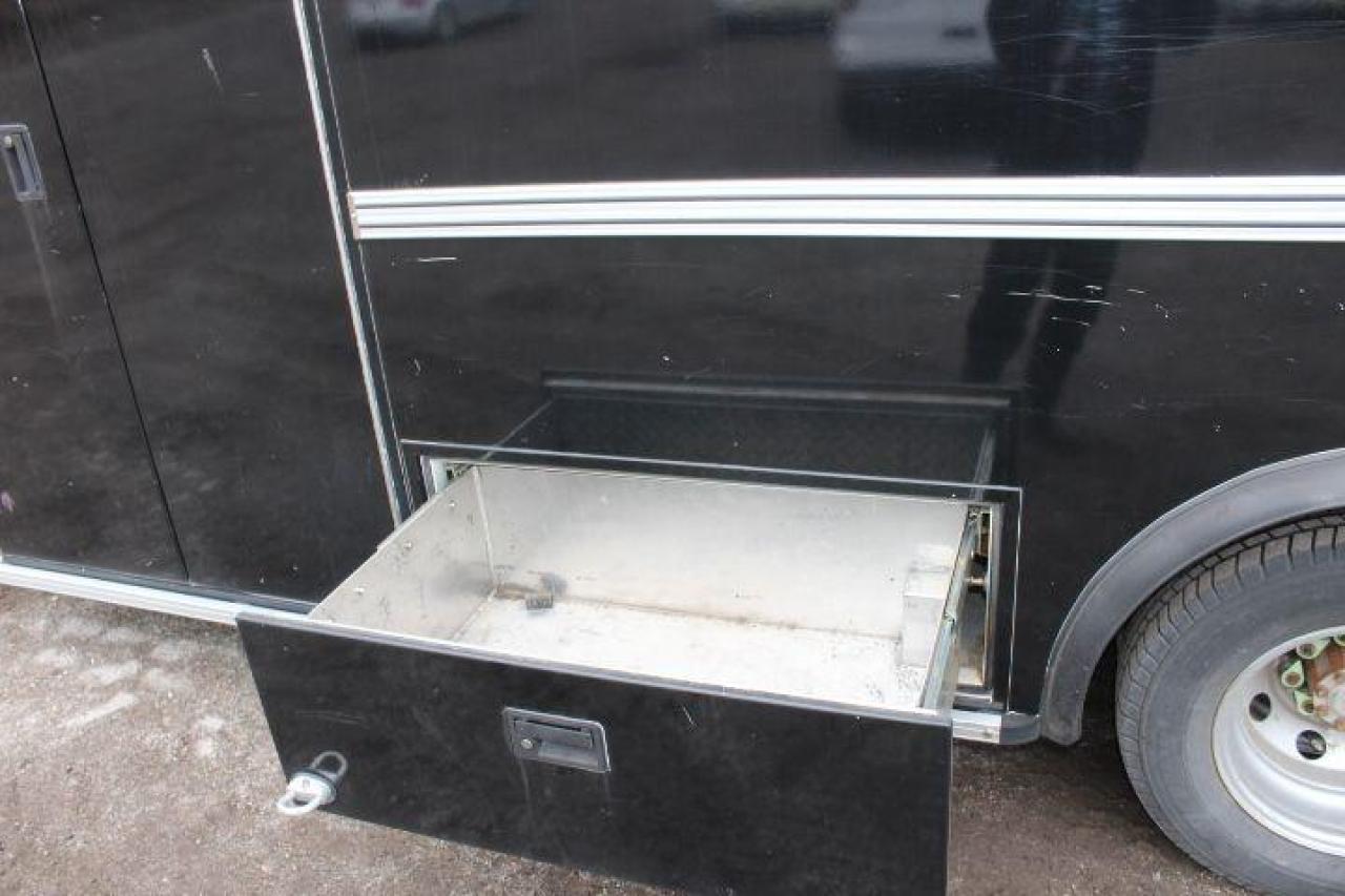 2000 Ford Econoline  Photo