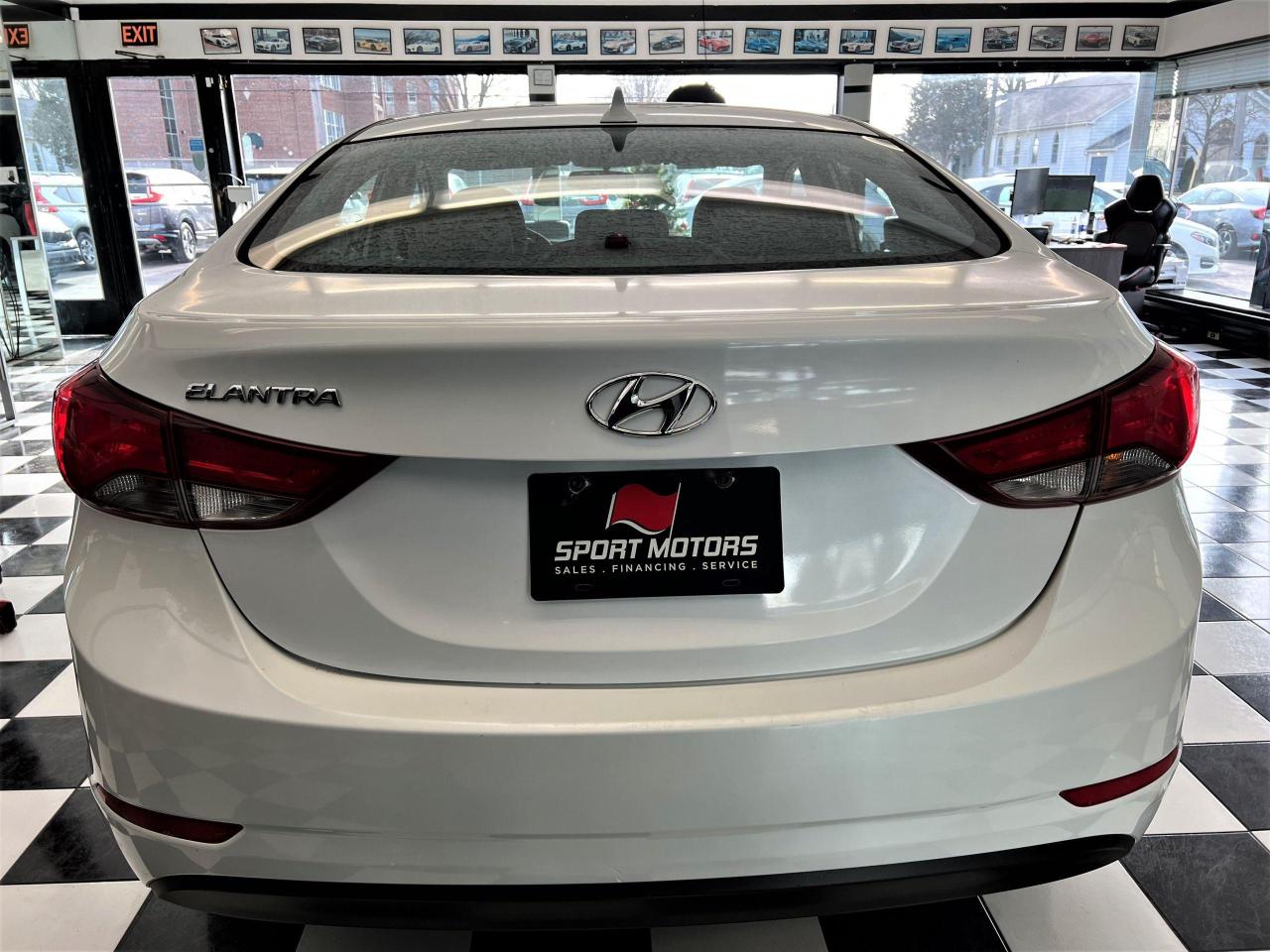 2015 Hyundai Elantra GL+New Tires+Heated Seats+Bluetooth+CLEAN CARFAX Photo3