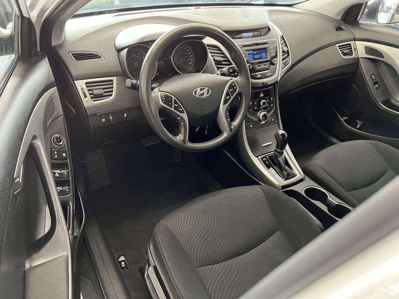 2015 Hyundai Elantra GL+New Tires+Heated Seats+Bluetooth+CLEAN CARFAX Photo69