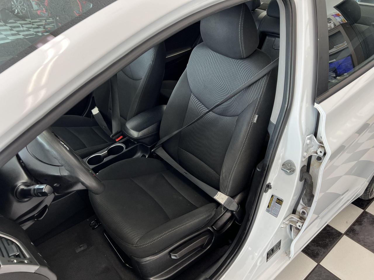 2015 Hyundai Elantra GL+New Tires+Heated Seats+Bluetooth+CLEAN CARFAX - Photo #19