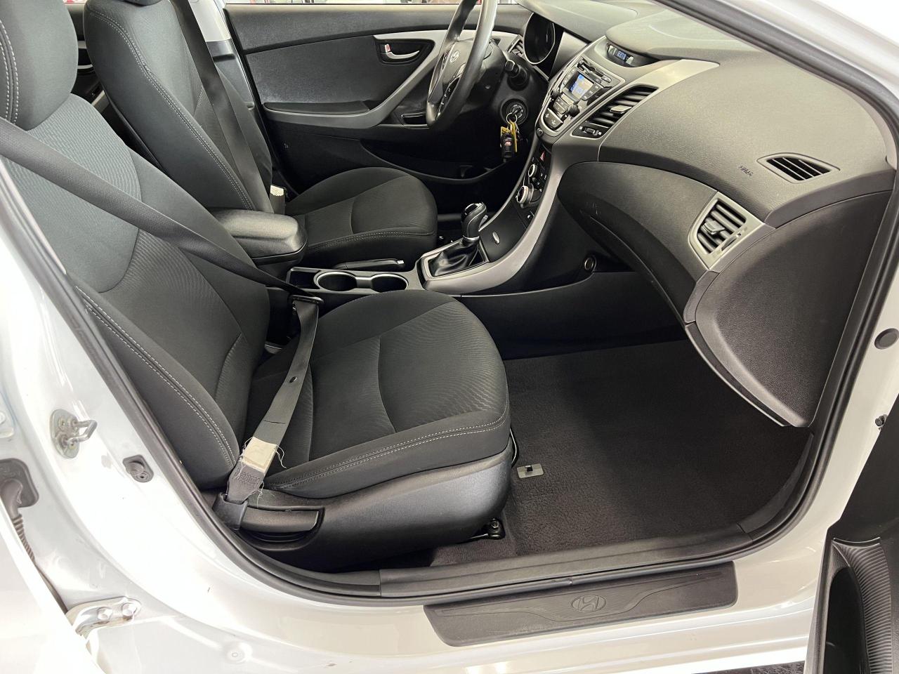 2015 Hyundai Elantra GL+New Tires+Heated Seats+Bluetooth+CLEAN CARFAX Photo73