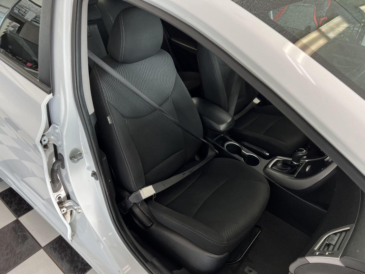 2015 Hyundai Elantra GL+New Tires+Heated Seats+Bluetooth+CLEAN CARFAX - Photo #22