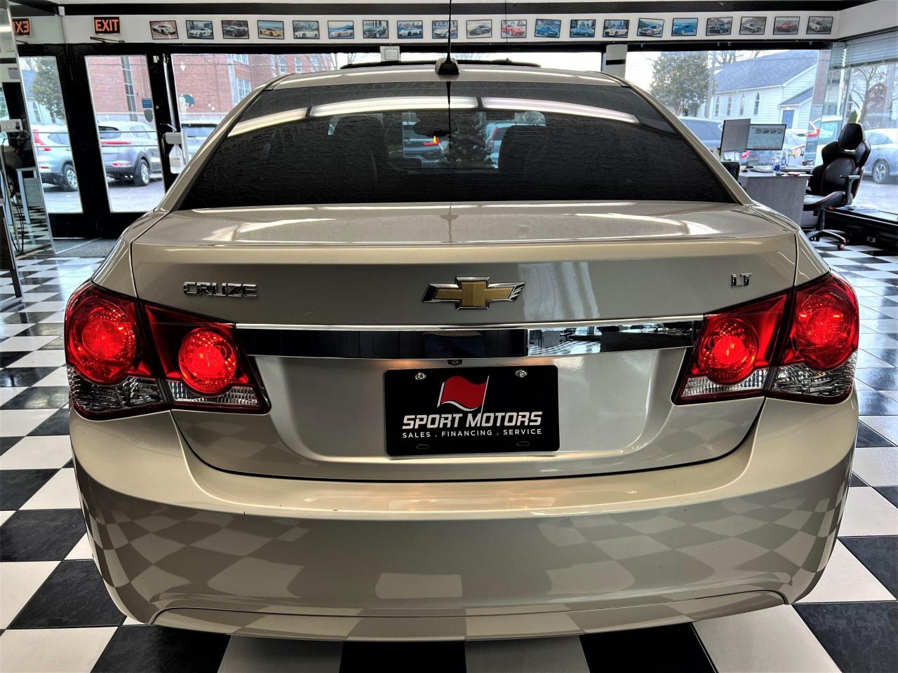 2015 Chevrolet Cruze 2LT+Leather+Roof+Remote Start+Camera+CLEAN CARFAX - Photo #3