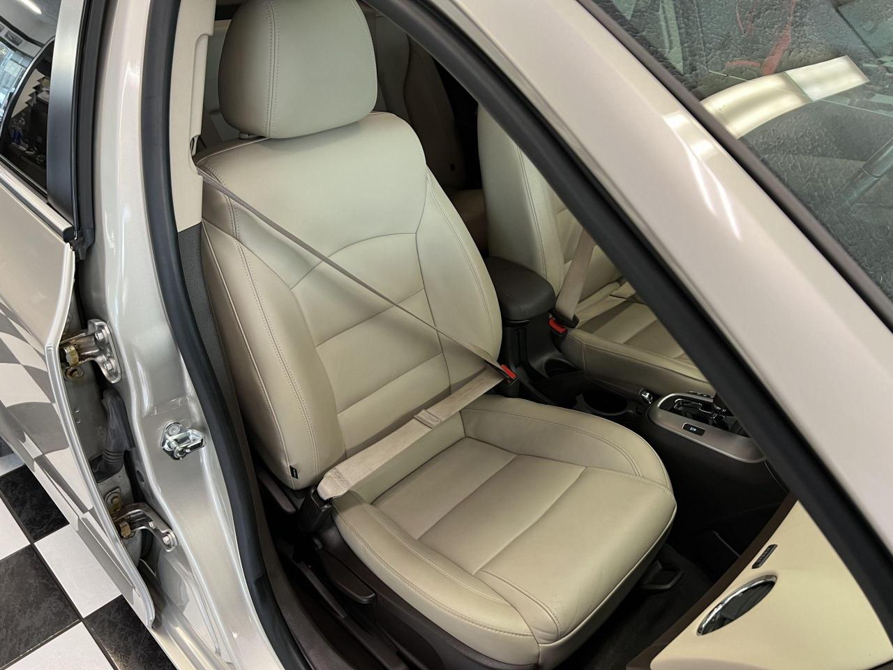 2015 Chevrolet Cruze 2LT+Leather+Roof+Remote Start+Camera+CLEAN CARFAX - Photo #24