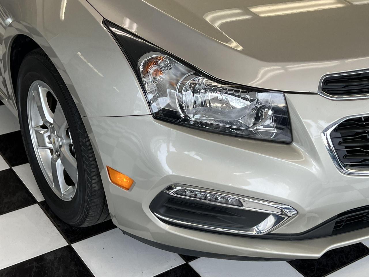 2015 Chevrolet Cruze 2LT+Leather+Roof+Remote Start+Camera+CLEAN CARFAX - Photo #38