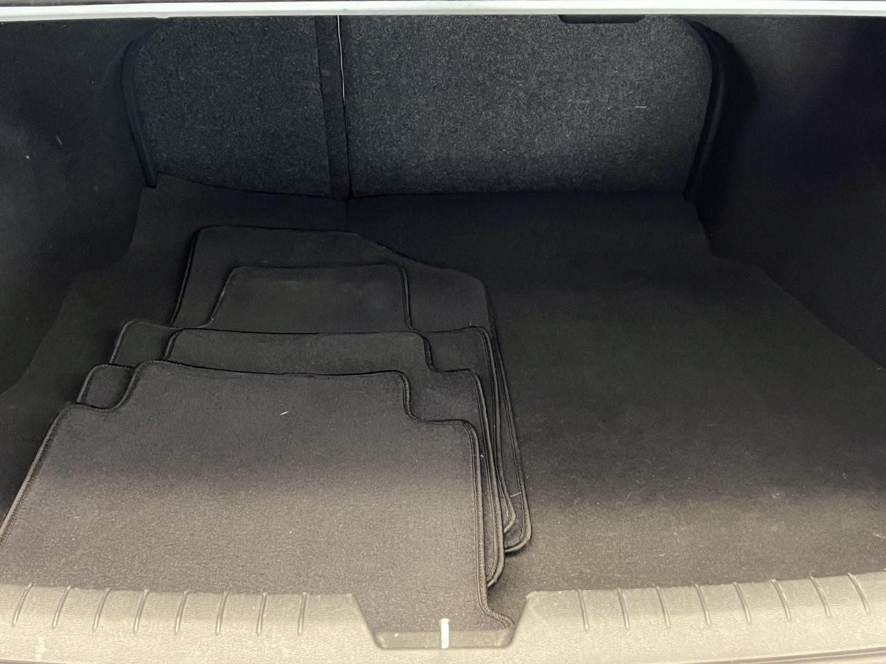 2015 Hyundai Sonata GL+New Tires+Camera+Bluetooth+Heated Seats - Photo #23