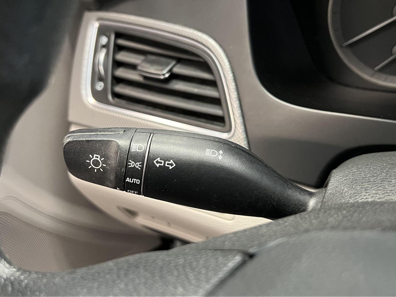 2015 Hyundai Sonata GL+New Tires+Camera+Bluetooth+Heated Seats Photo42