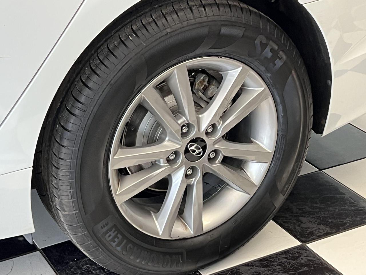 2015 Hyundai Sonata GL+New Tires+Camera+Bluetooth+Heated Seats Photo99