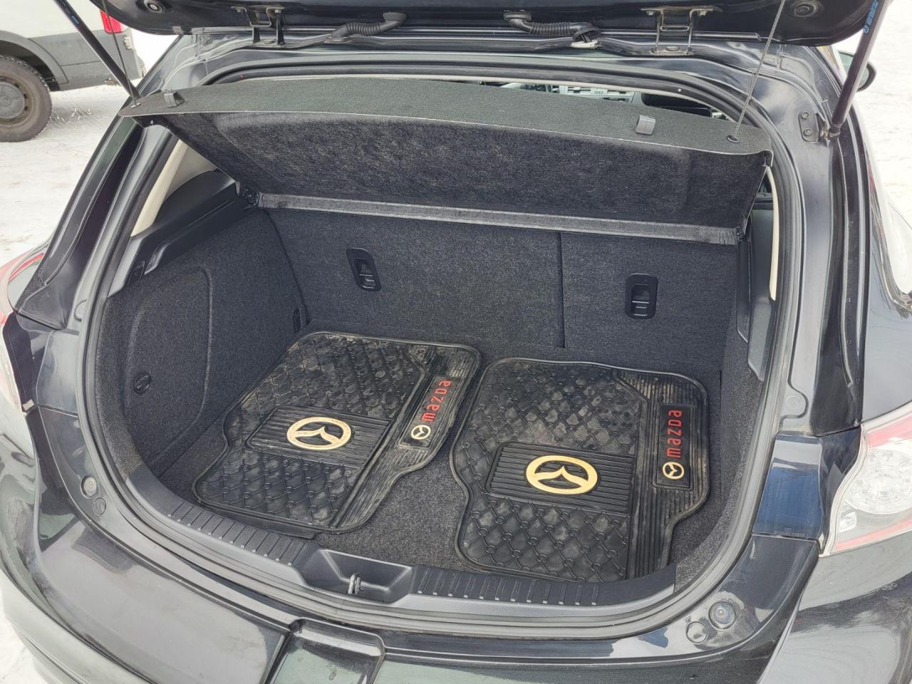 2013 Mazda MAZDA3 GT-SPORT Photo