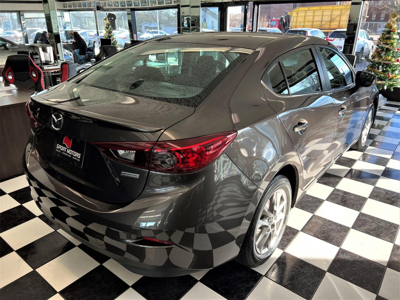 2014 Mazda MAZDA3 GS SKY+Camera+Heated Seats+New Brakes+CLEAN CARFAX Photo4