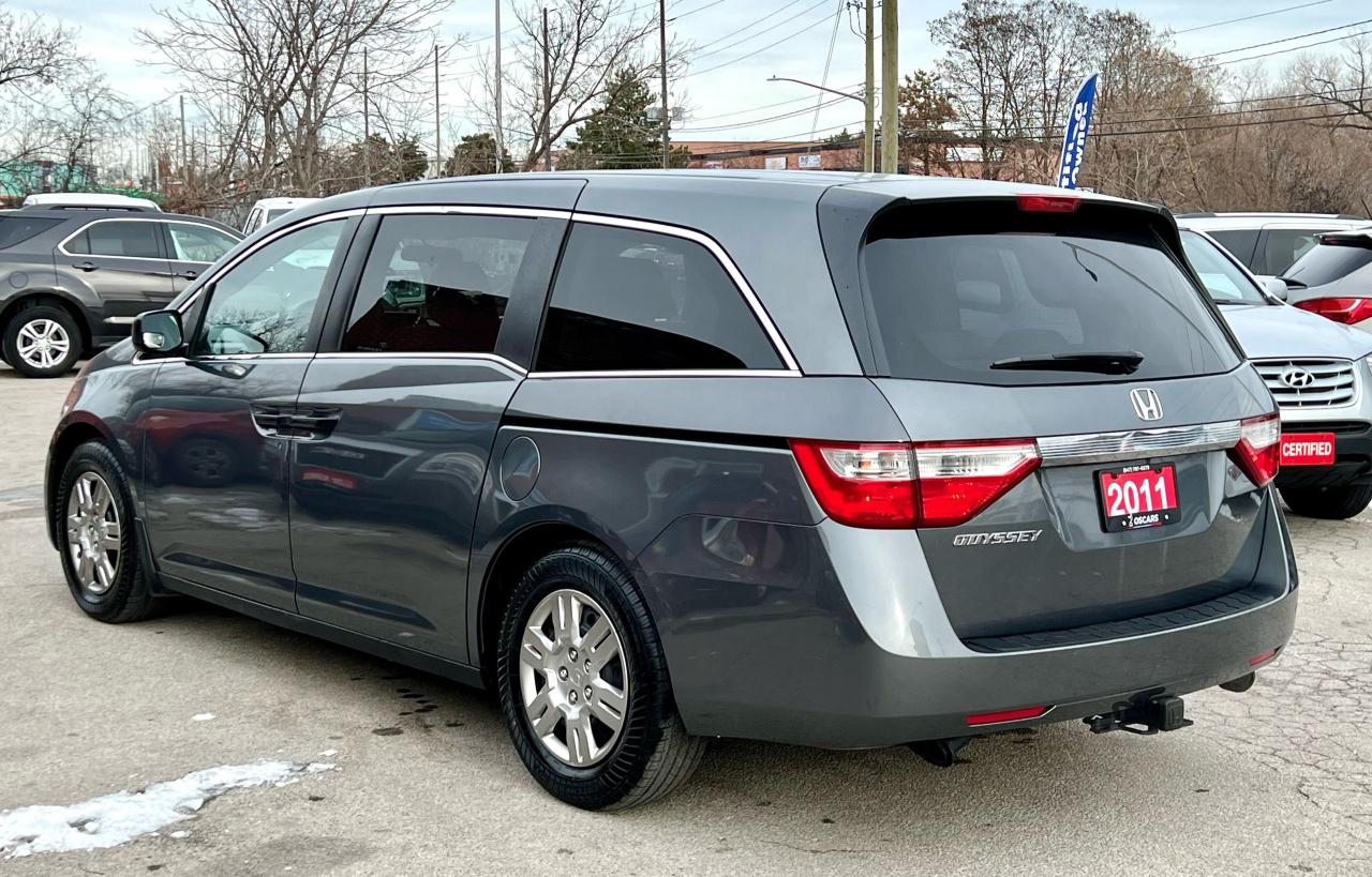 2011 Honda Odyssey  Photo4