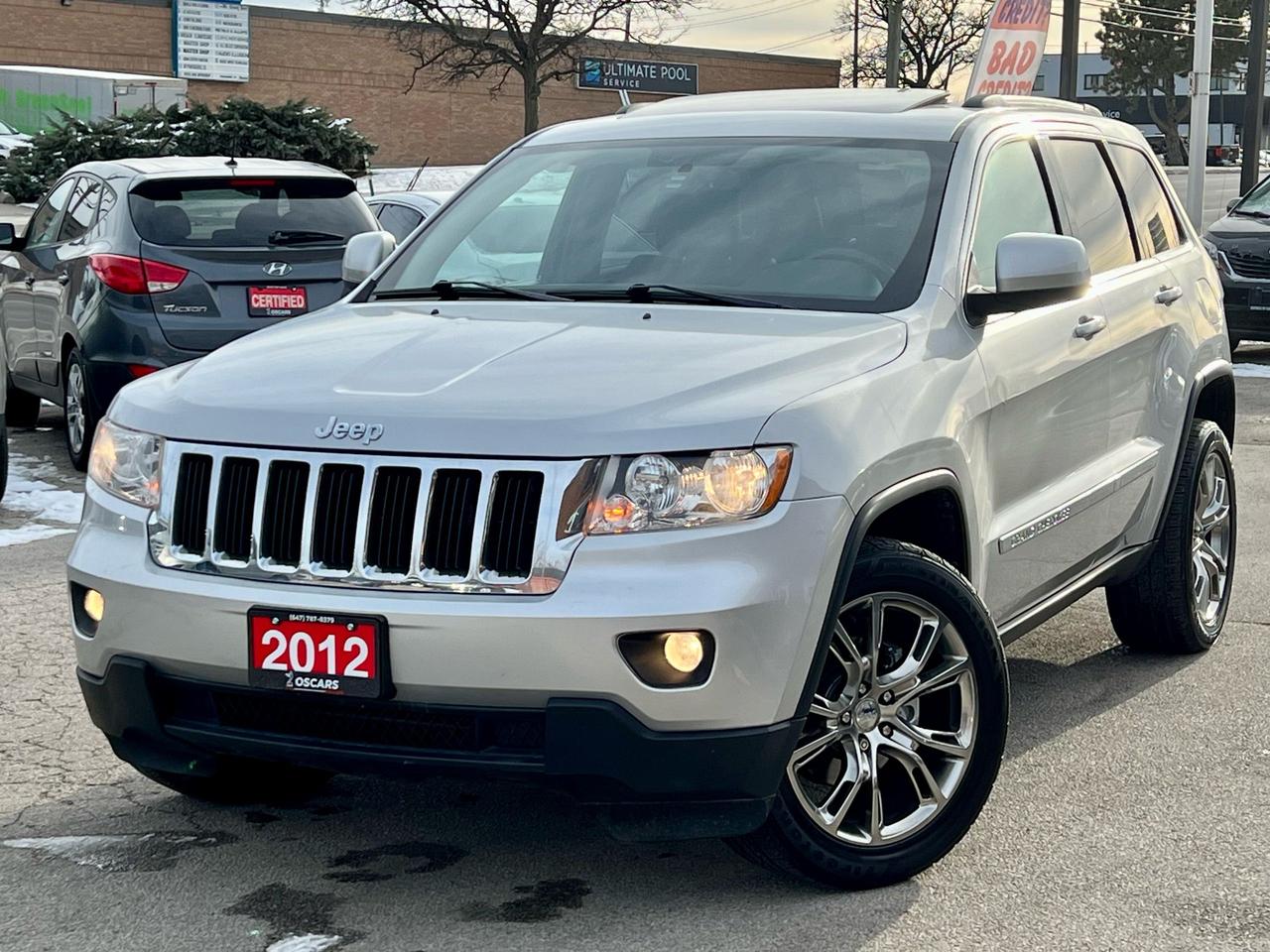 2012 Jeep Grand Cherokee Laredo - Photo #1