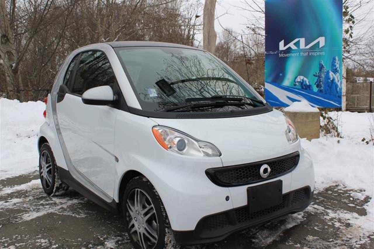 Used 2013 Smart fortwo Pure for sale in Courtenay, BC