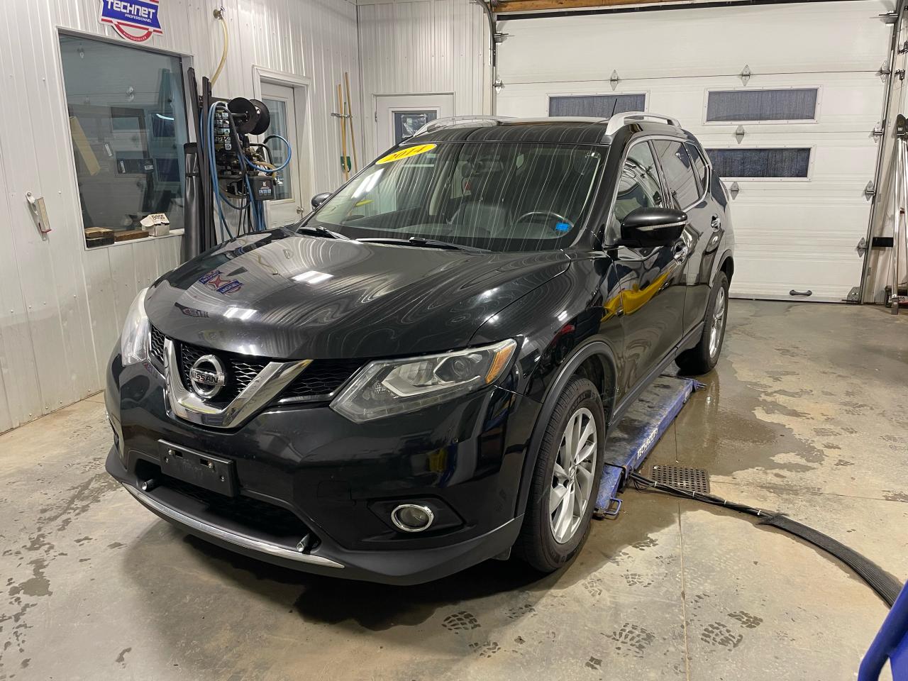 2015 Nissan Rogue AWD 4dr SL