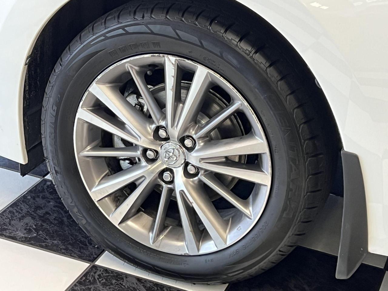 2015 Toyota Corolla LE+Sunroof+Camera+Bluetooth+A/C+CLEAN CARFAX - Photo #43