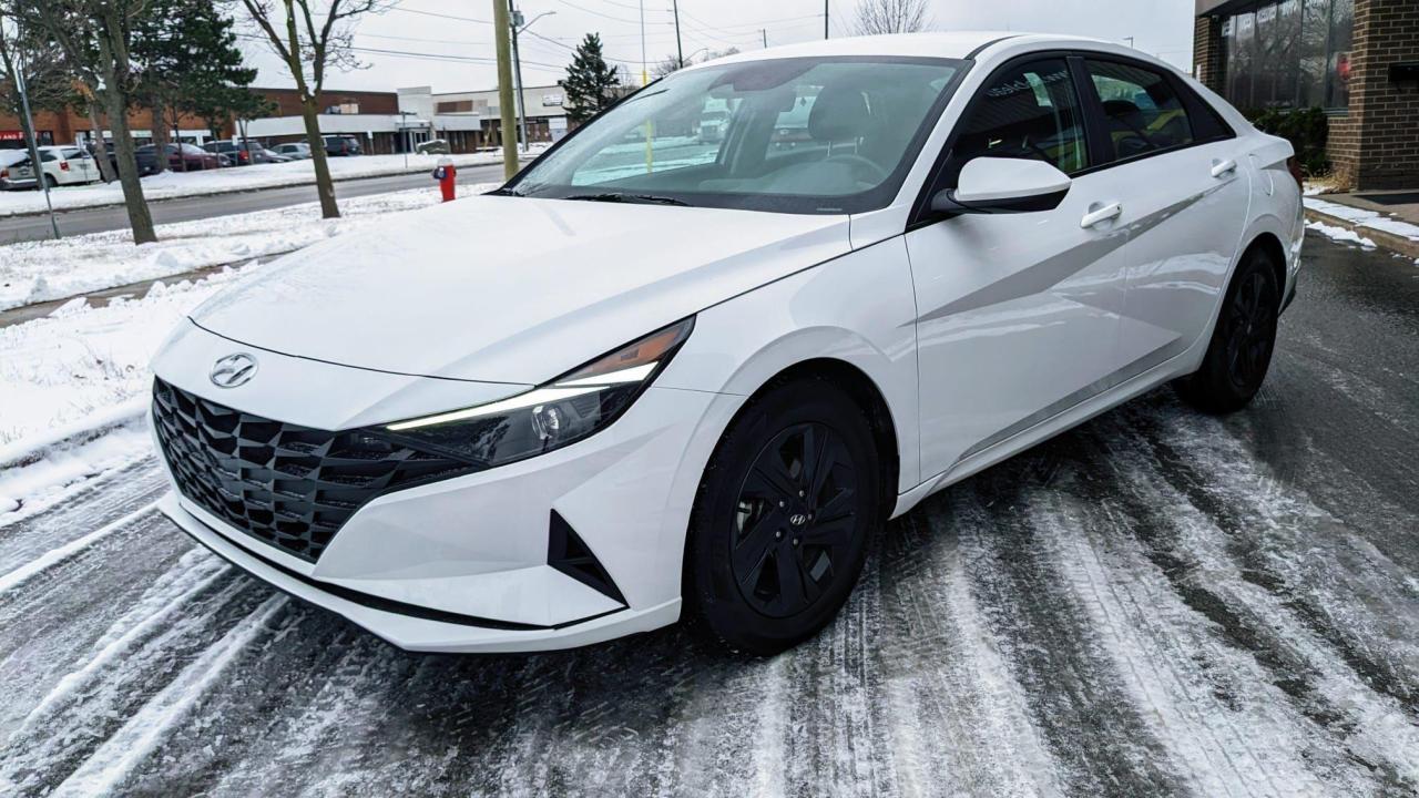 2022 Hyundai Elantra Preferred Photo4