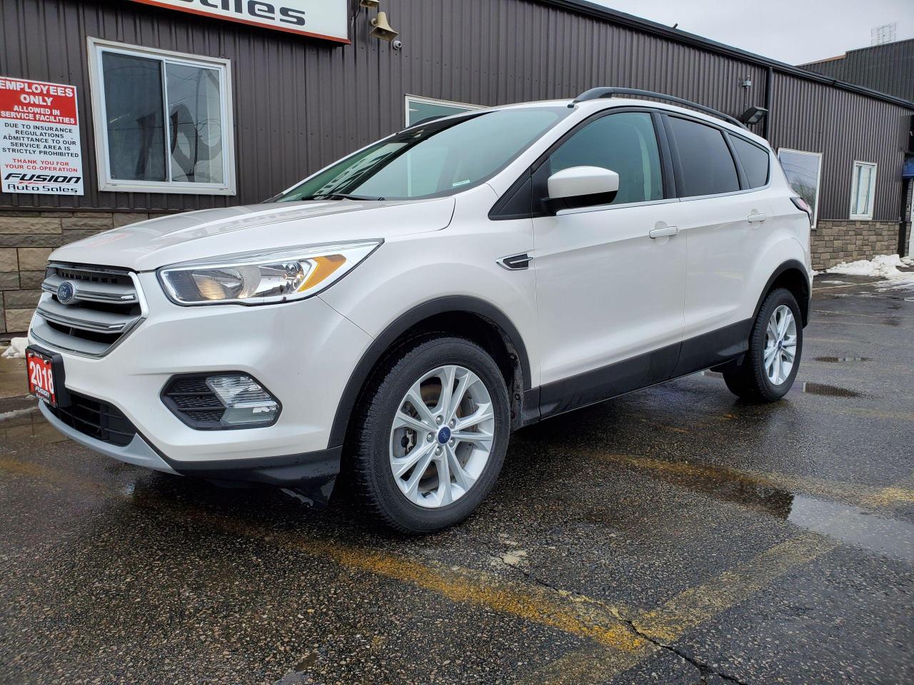 Used 2018 Ford Escape SE 4WD-HEATED SEATS-REAR CAMERA-BLUETOOTH for sale in Tilbury, ON