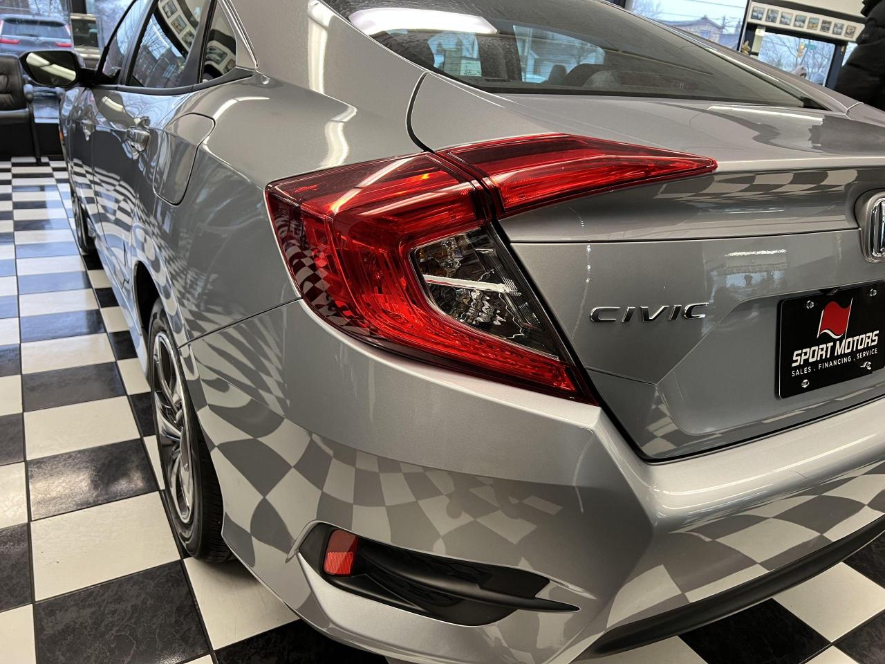 2018 Honda Civic LX+Camera+ApplePlay+Heated Seats+CLEANC ARFAX - Photo #38