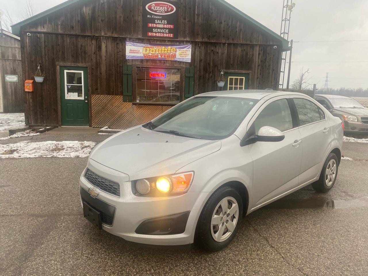 2016 Chevrolet Sonic 4dr Sdn LT Auto