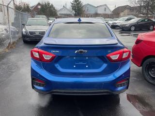 2018 Chevrolet Cruze LT *RS PACKAGE, BACKUP CAMERA, HEATED SEATS* - Photo #5