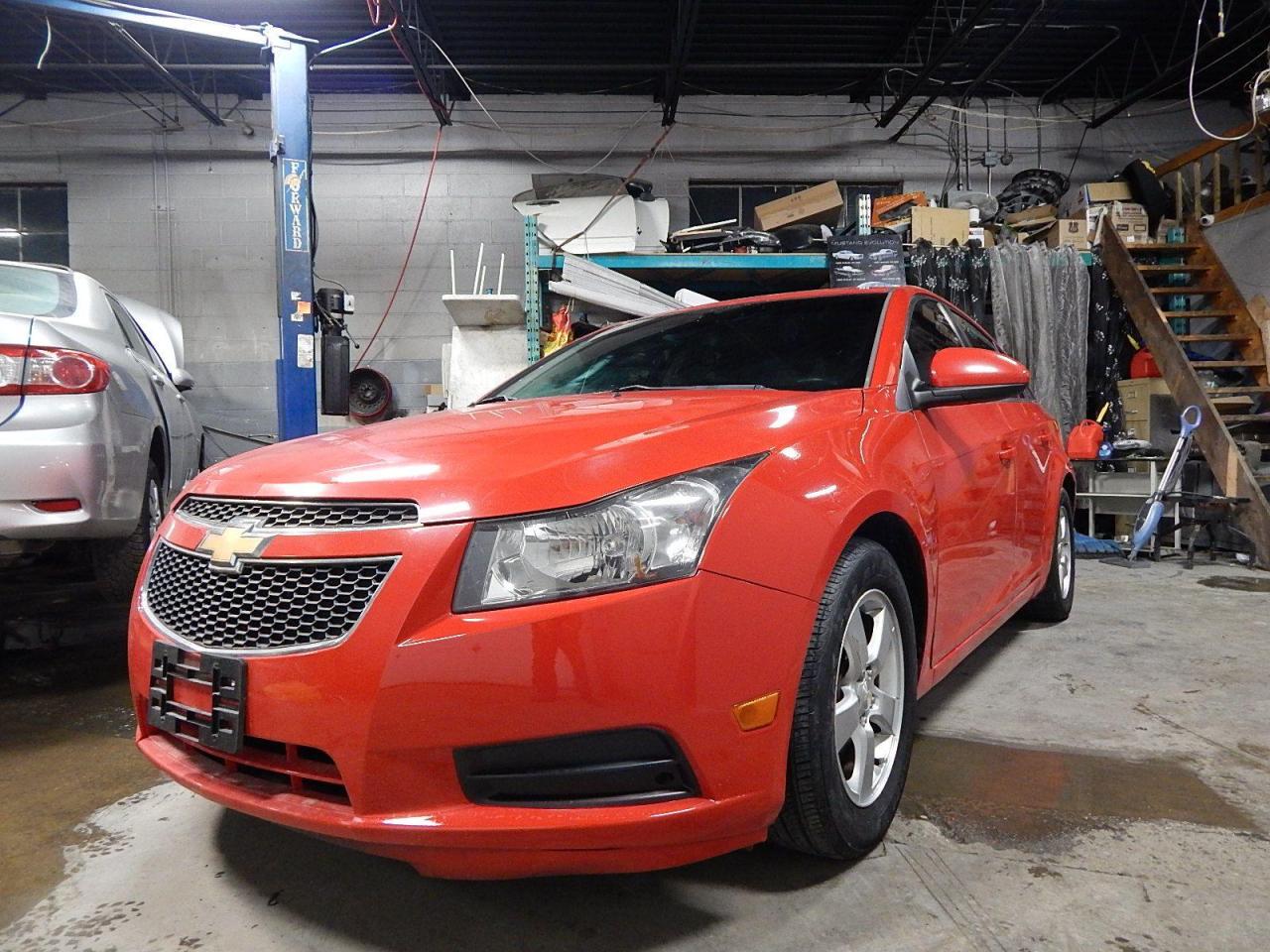 2014 Chevrolet Cruze 2LT Photo3