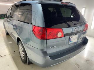 2009 Toyota Sienna 5dr CE 7 Pass FWD-1 OWNER! YES,..ONLY 133,280KMS!! - Photo #3