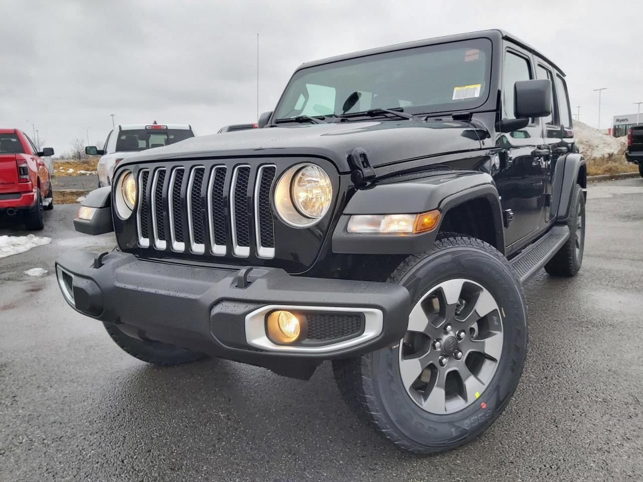 2023 Jeep Wrangler Sahara Photo2