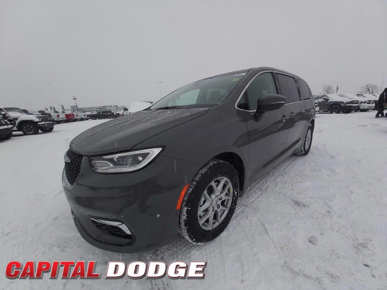 New 2023 Chrysler Pacifica Touring-L for sale in Kanata, ON