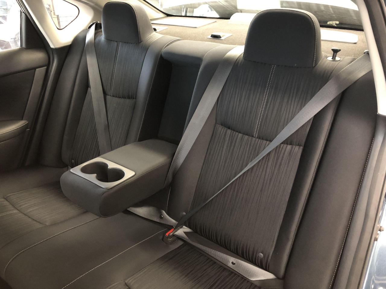 2016 Nissan Sentra SV+Camera+Bluetooth+Heated Seats+Alloys+A/C Photo20