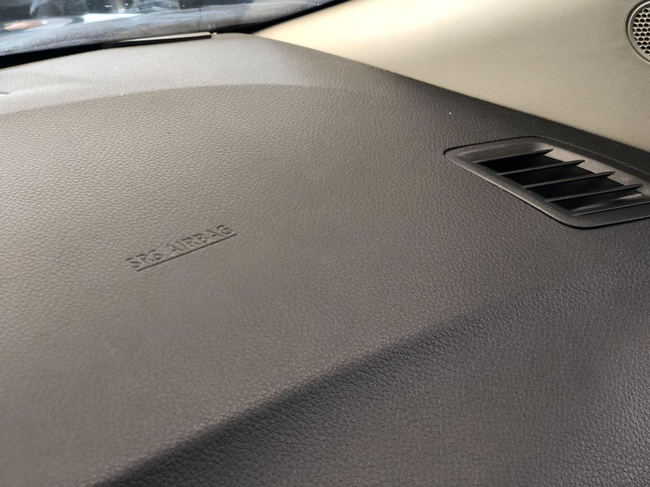 2016 Nissan Sentra SV+Camera+Bluetooth+Heated Seats+Alloys+A/C - Photo #40