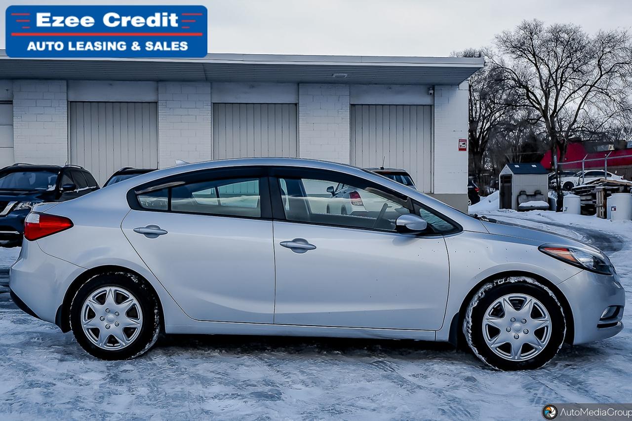 2016 Kia Forte LX Photo32