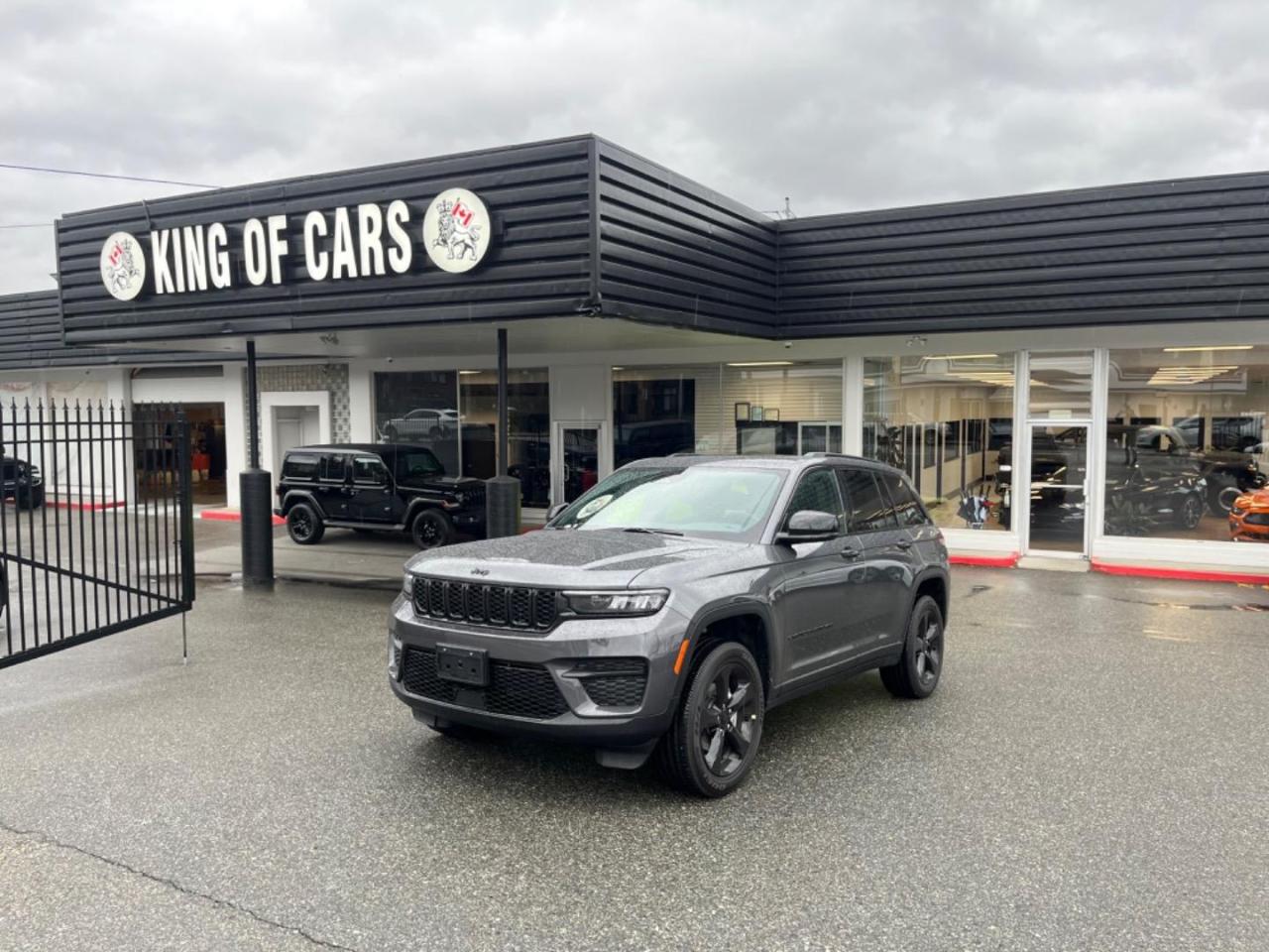 Used 2023 Jeep Grand Cherokee Altitude for sale in Langley, BC