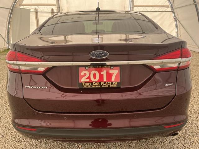 2017 Ford Fusion SE Photo6