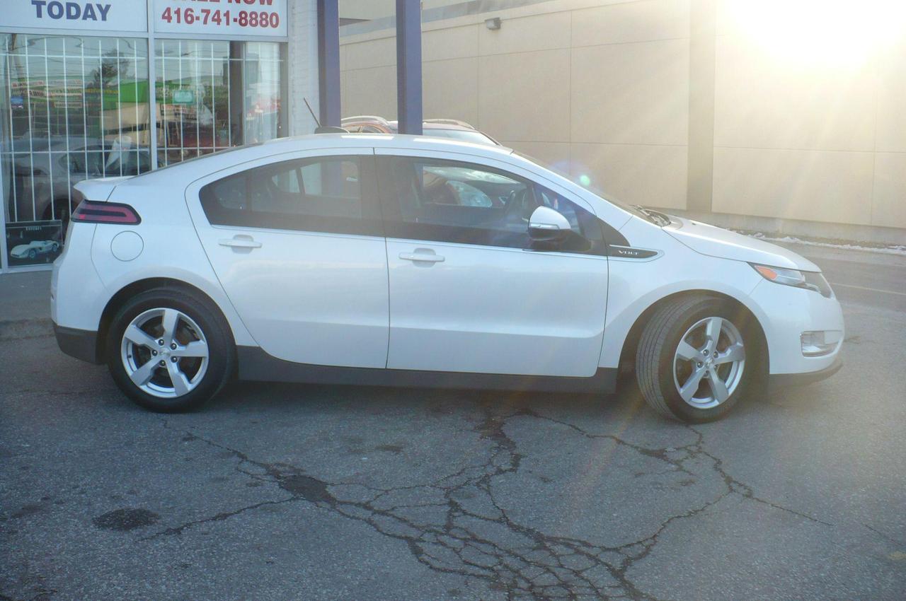 2015 Chevrolet Volt Base Photo5