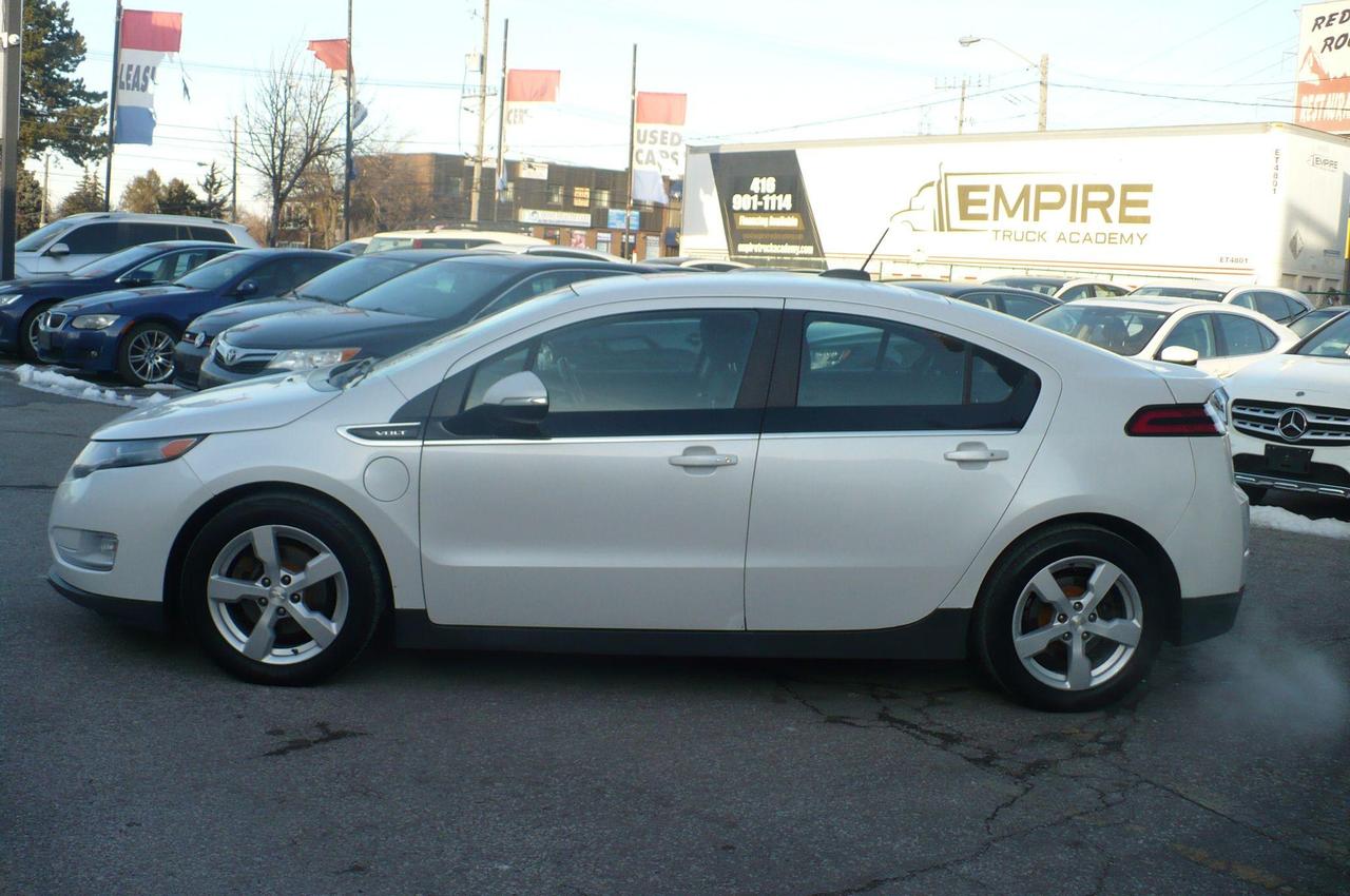 2015 Chevrolet Volt Base Photo