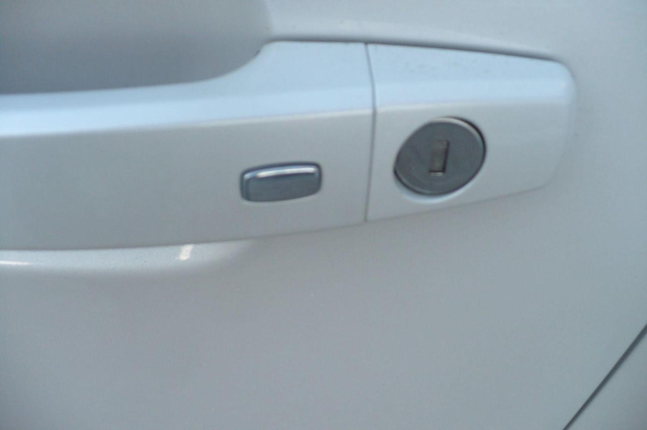 2015 Chevrolet Volt Base Photo