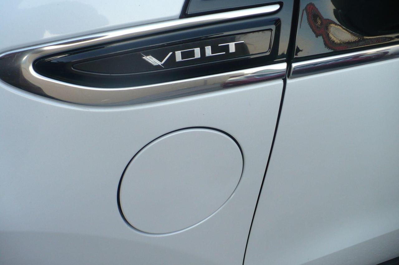 2015 Chevrolet Volt Base Photo
